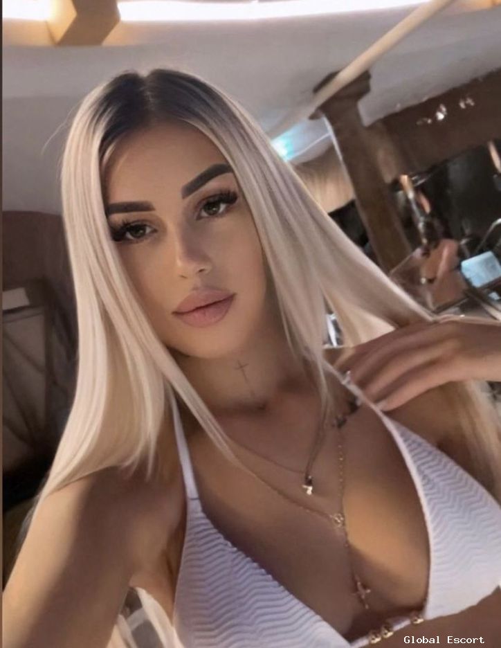 Victoria - Fethiye Escorts