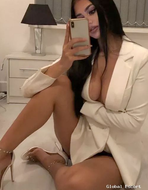 Angie istanbul escort Angie istanbul escort